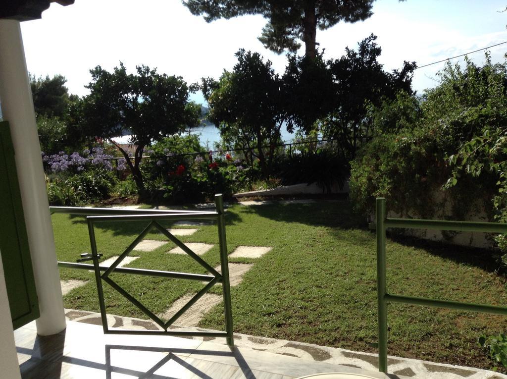 מגלי אמוס Villa Yiannis (Adults Only) חדר תמונה