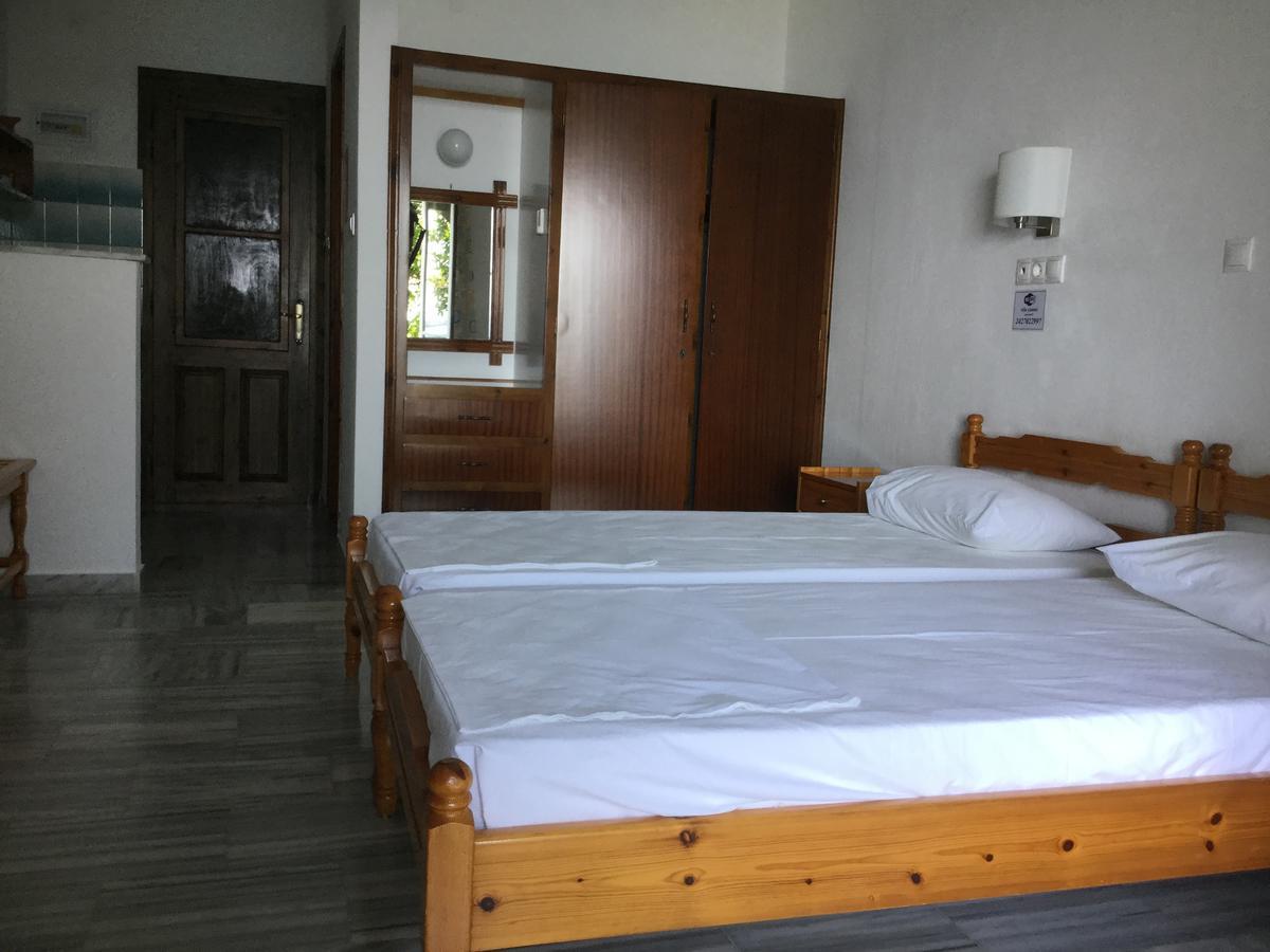 מגלי אמוס Villa Yiannis (Adults Only) מראה חיצוני תמונה